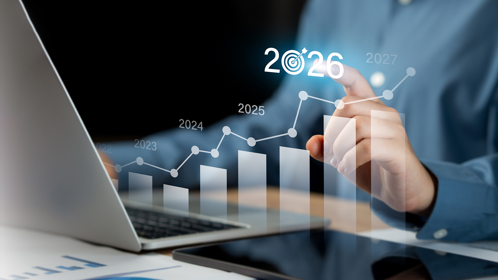Fevral 2026-da Nasdaq-100 Texniki Analizi və Əsas Texnologiya Yenilikləri: Anthropic Süni İntellektlə Bağlı Narahatlıqlar Yaradır!
